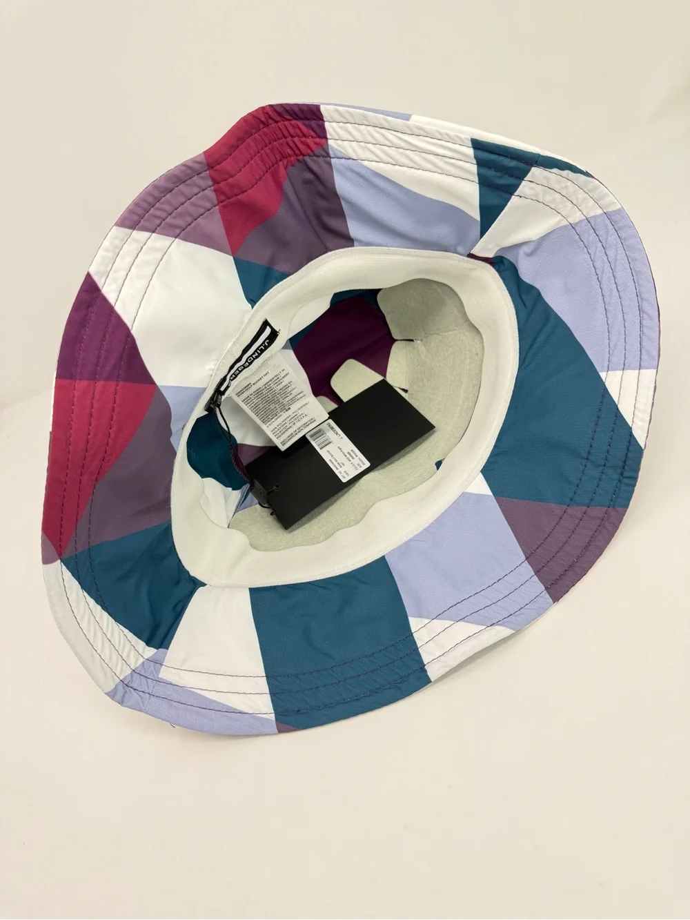 J.Lindegerg Rosa Golf Bucket Hat Golf Cap in White Argyle Unisex NEW WITH TAGS!